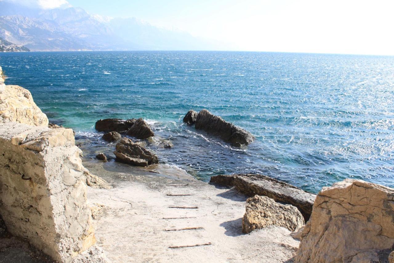 Apartments By The Sea Marusici, Omis - 8632 Mimice Εξωτερικό φωτογραφία