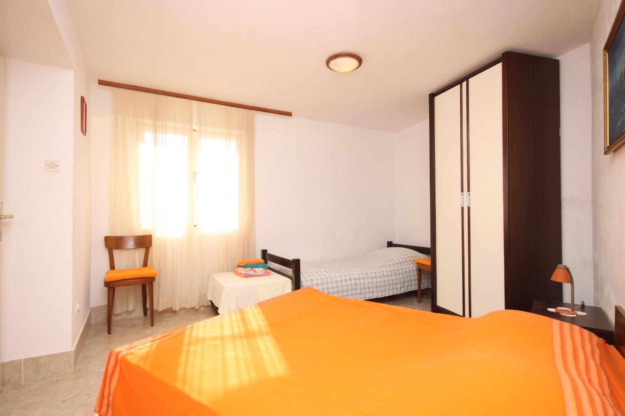 Apartments By The Sea Marusici, Omis - 8632 Mimice Δωμάτιο φωτογραφία